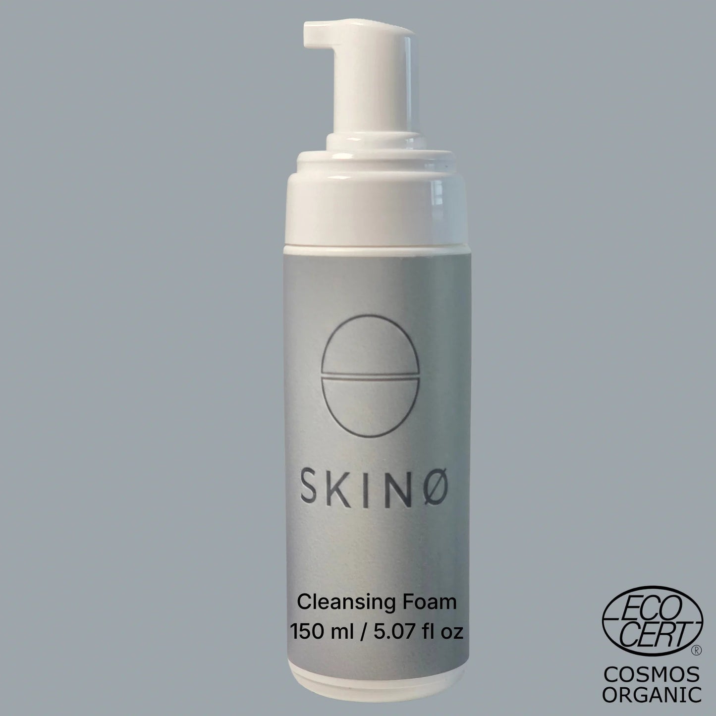 Produktbild på SKINØ Foaming Cleanser 150 ml med pump, ECOCERT COSMOS Organic‑certifierad, visar förpackningens design och etikett.