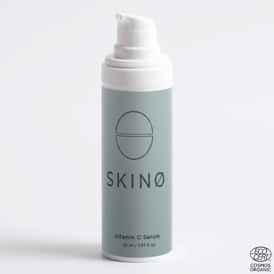 SKINØ Nordic Glow Serum – Vitamin C & Hyaluronsyra – Ansiktsserum | FaceTAN