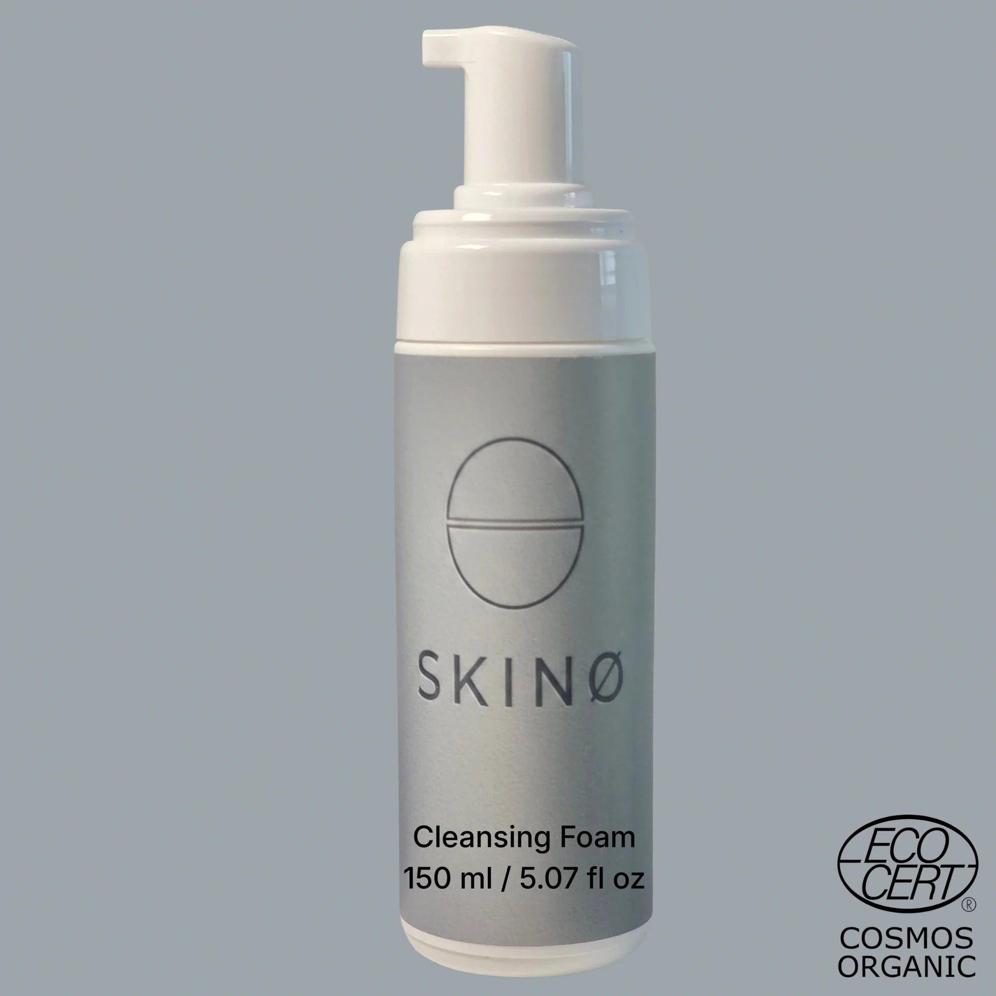Produktbild på SKINØ Foaming Cleanser 150 ml med pump, ECOCERT COSMOS Organic‑certifierad, visar förpackningens design och etikett.