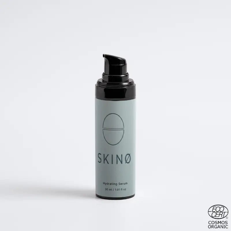 SKINØ Hydrating Serum – Intensiv Fuktboost med Hyaluronsyra & Hjortron – Ansiktsserum | FaceTAN