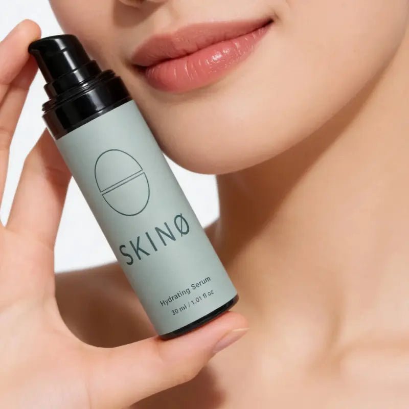 SKINØ Hydrating Serum – Intensiv Fuktboost med Hyaluronsyra & Hjortron – Ansiktsserum | FaceTAN